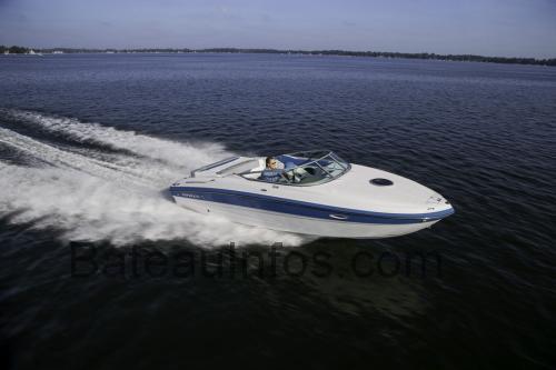 Rinker Captiva 236 CC fiche technique et avis